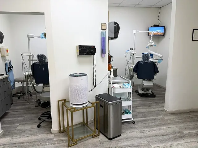 Treatment room at Happy Light Dental
